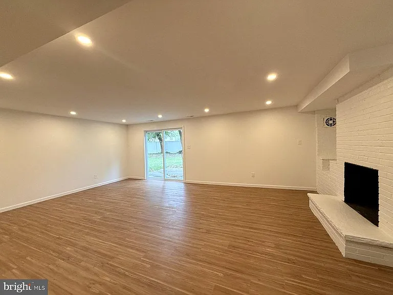 355 Cherry Hill Blvd — Photo 10
