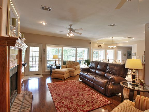2nd image of 8321 Meadowdale Dr