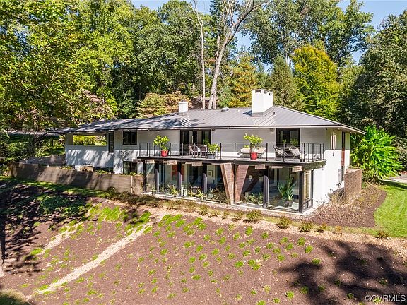 5th image of 1202 Loch Lomond Ct