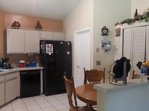 4th image of 1429 Lund Ave