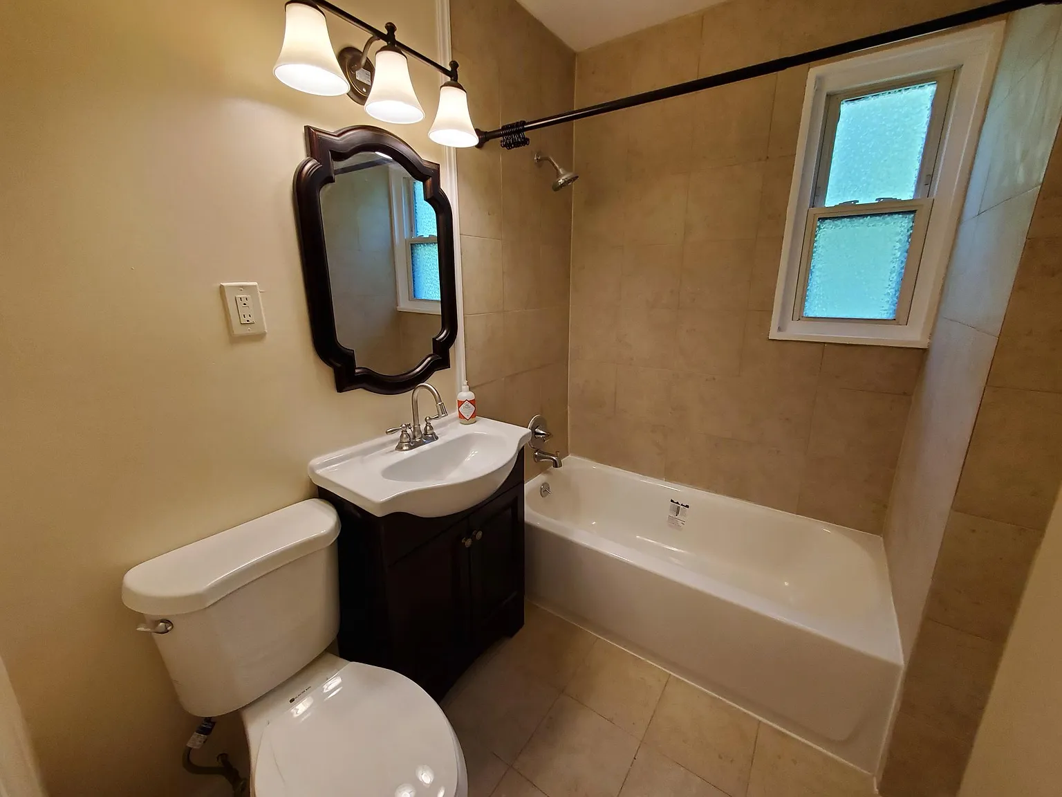 3837 Hamilton St — Photo 2