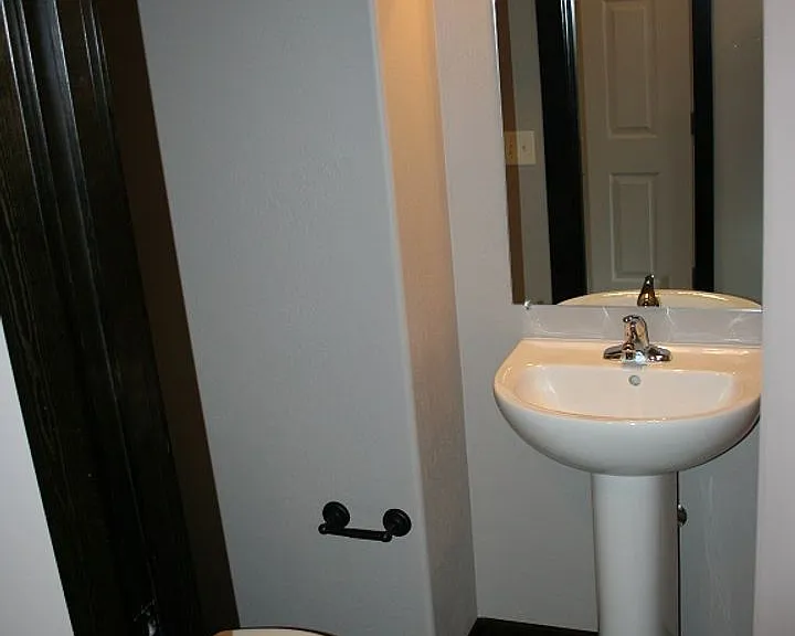 2282 Gallatin Green — Photo 9