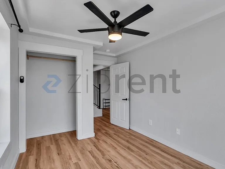 3031 Chestnut St — Photo 8