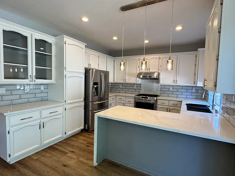 1370 Kerslake Cir — Photo 8
