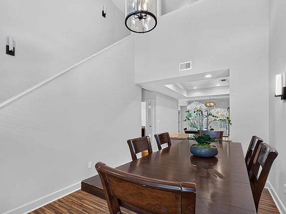 4th image of 222 Midland Ave #3102