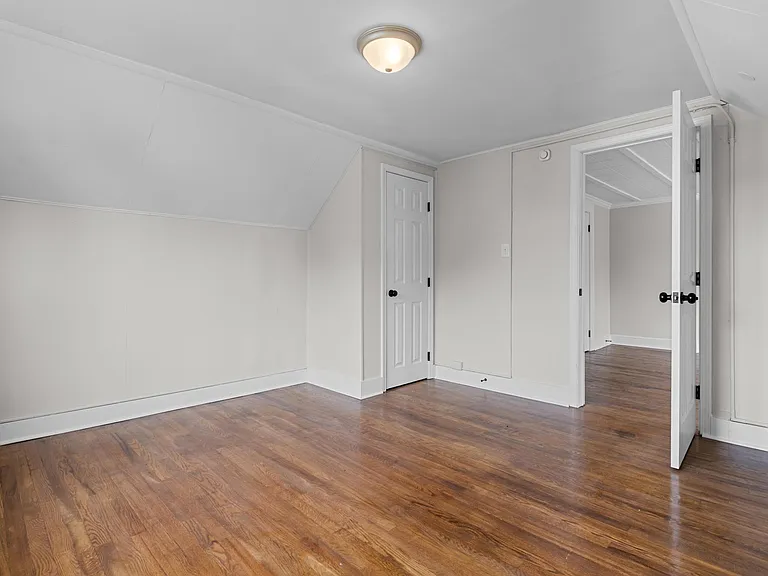 35 Newton St #3 — Photo 8