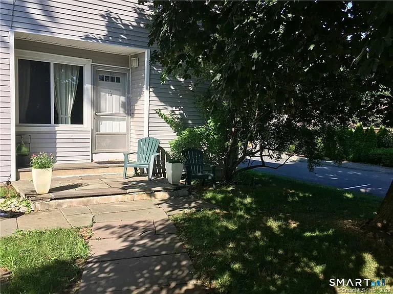 63 Ward St #1A — Photo 2