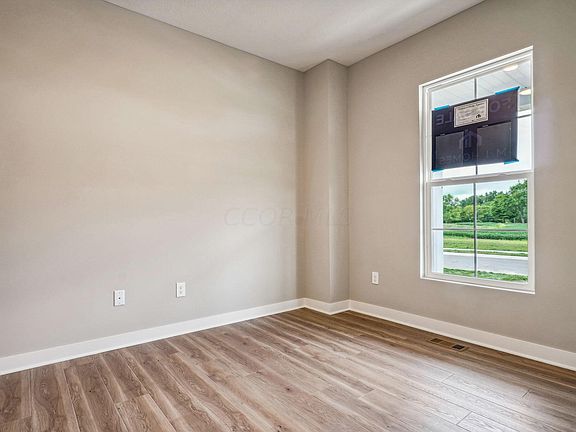 3rd image of 645 Trestle Ave