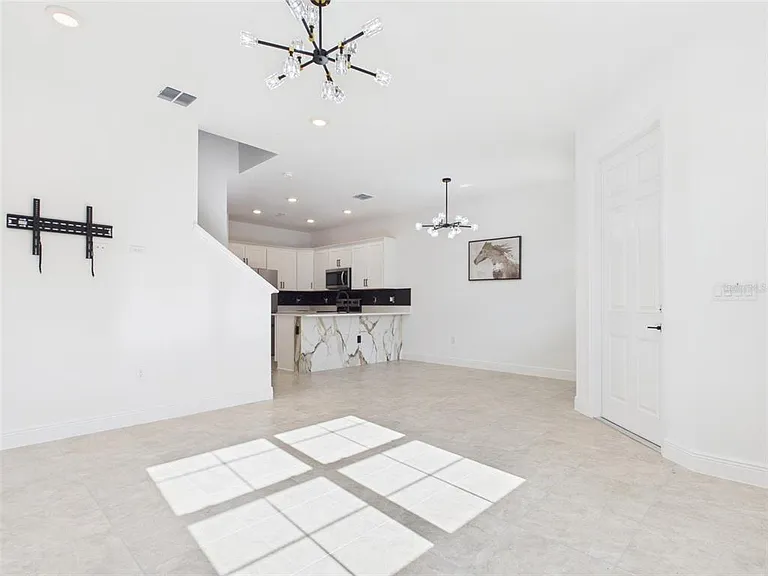 5611 SW 72nd Ct — Photo 6