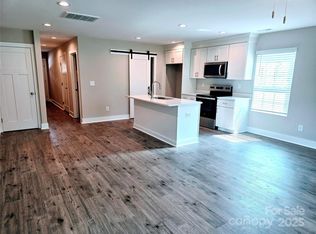 2014 Crown Point Dr #2008-B, Albemarle, NC 28001