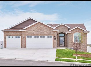 5805 Jade Blf, Cheyenne, WY 82009