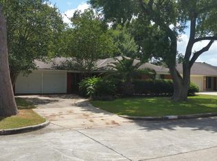 10117 Oboe Dr, Houston, TX 77025