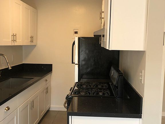 5th image of 618 Pico Blvd APT 3
