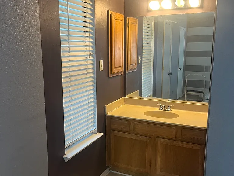 9913 Plainfield Dr — Photo 11