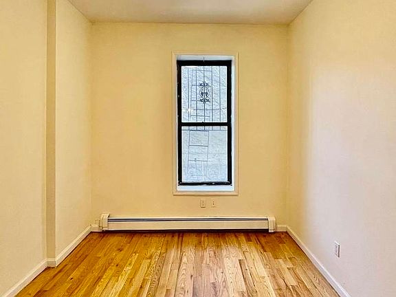 3rd image of 133 Rogers Ave APT 2
