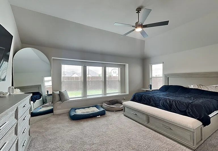 335 Chapel Hill Dr — Photo 8
