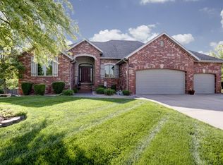 602 Cascades Dr, Nixa, MO 65714