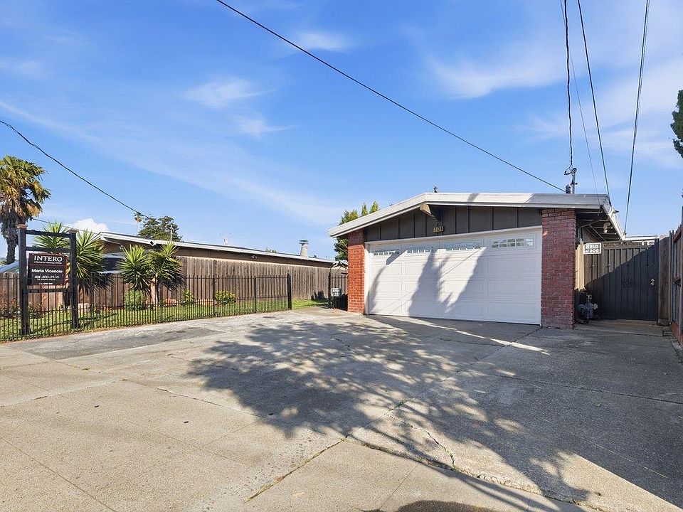 1st image of 2136 Panama St