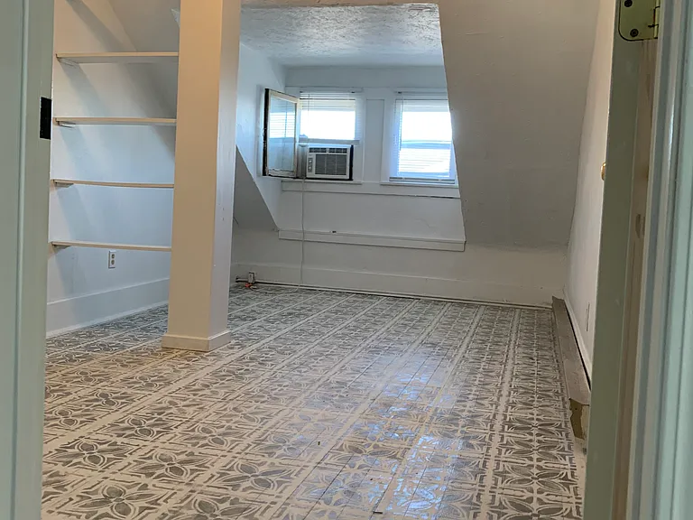 4907 Capitol Ave #6 — Photo 3