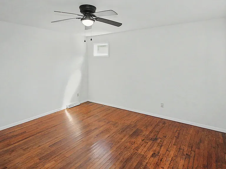 2620 Thornton Rd — Photo 4