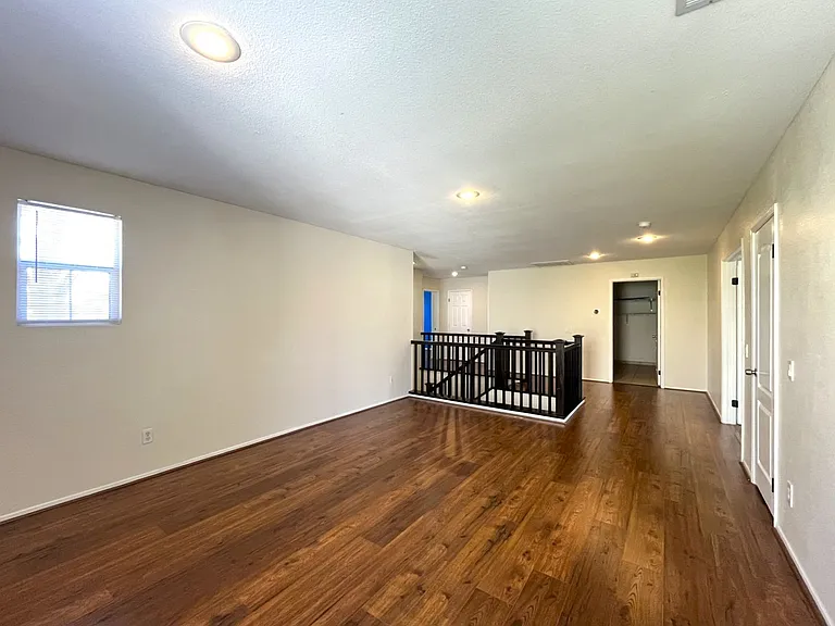 19059 Weathervane Pl — Photo 19