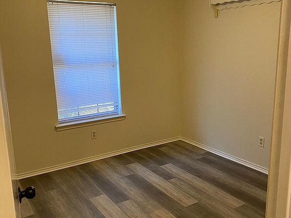 5th image of 2608 Bayberry Ln