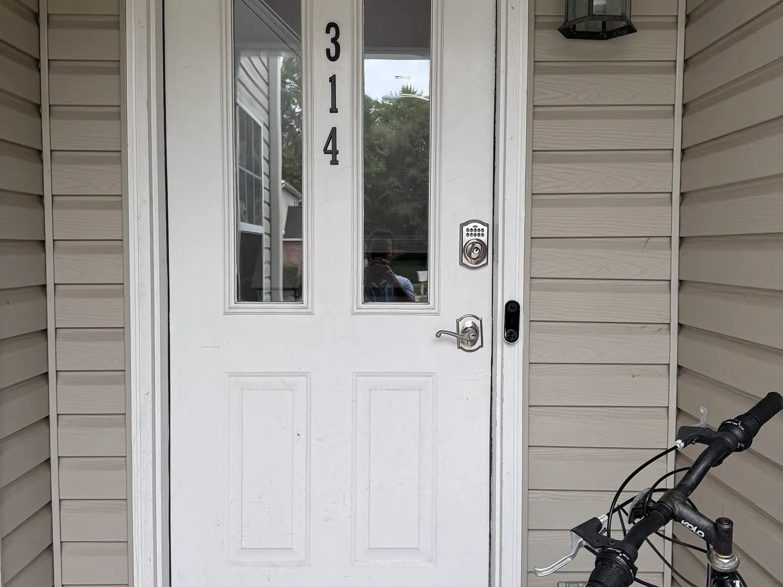 2 bed, 1174 sqft, $2,600 — Photo 2
