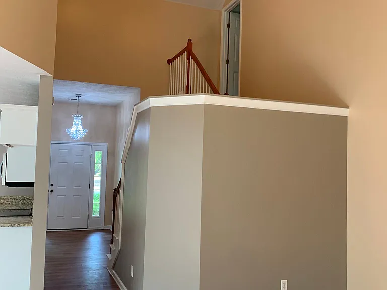 950 Watsonia Dr — Photo 10