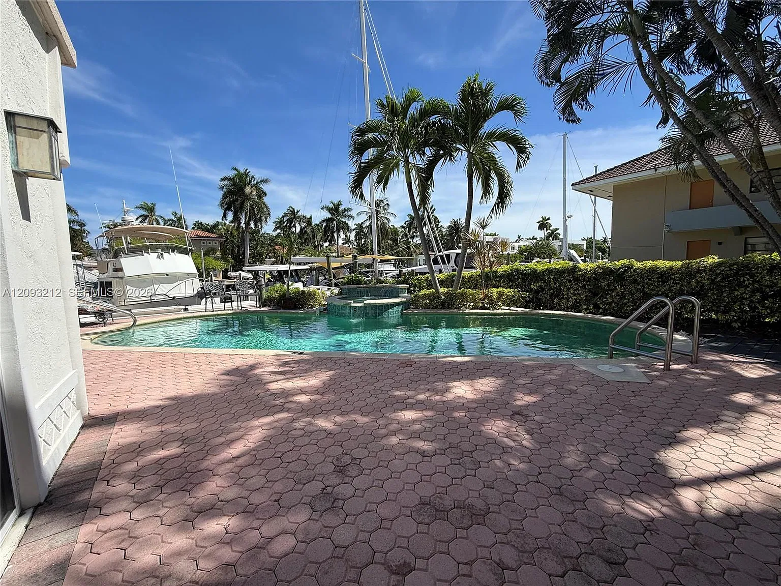 Villa Contessa Condo — Photo 4