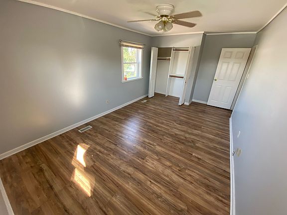 4th image of 4421 Strahle St #2