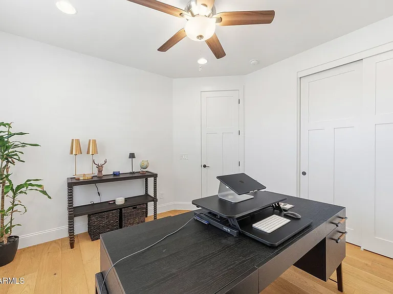3655 E Piccadilly Rd — Photo 25