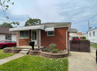 1420 Champaign Rd, Lincoln Park, MI 48146