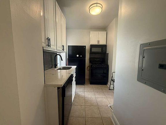 3rd image of 14 Olean Ave #4A