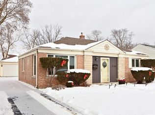 2160 Spruce Rd, Homewood, IL 60430