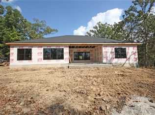 45 Champion Ct, Sunrise Beach, MO 65079