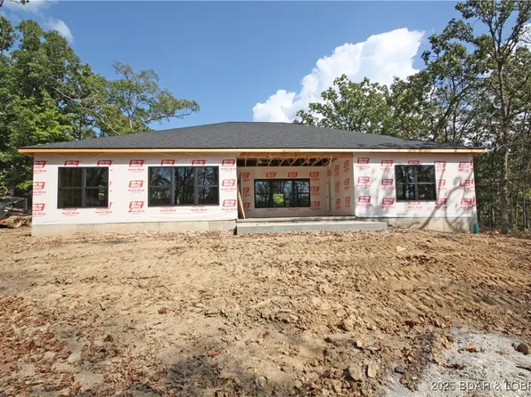45 Champion Ct, Sunrise Beach, MO 65079