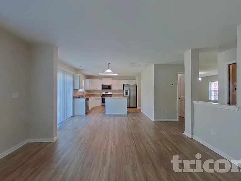 2641 Cider Ridge Rd — Photo 2