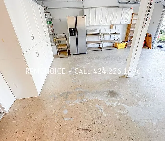 23821 Stanhurst Ave — Photo 47