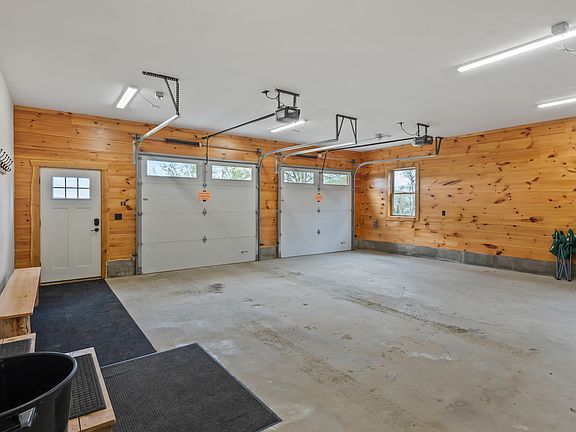 5th image of 3935 Main Street