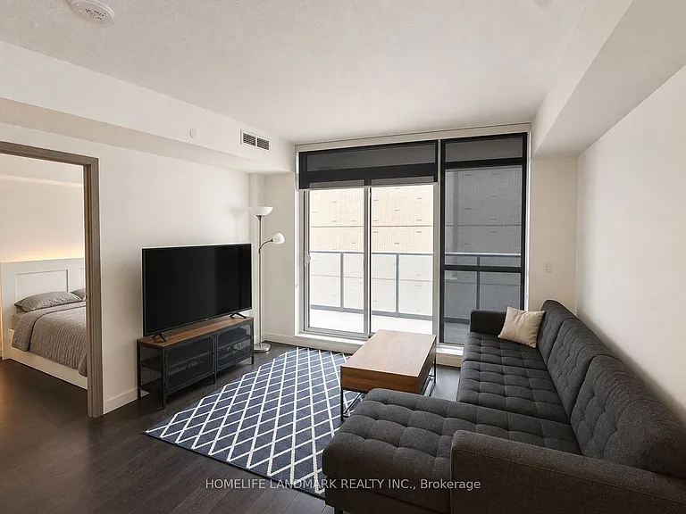 38 Widmer St #803 — Photo 3