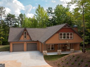 3922 Green Dr, Gainesville, GA 30506