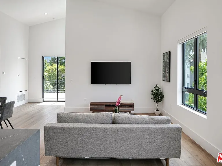 1236 N Spaulding Ave #1 — Photo 17