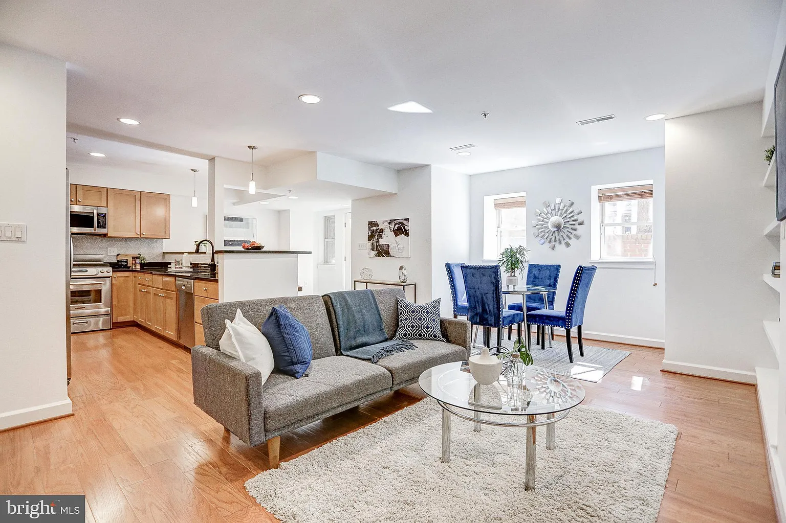 1421 Chapin St NW APT 1 photo 1