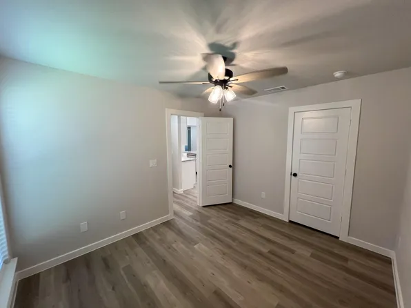 7004 13th St, Lubbock, TX 79416