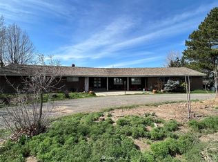 1810 Waneta Rd, Sunnyside, WA 98944