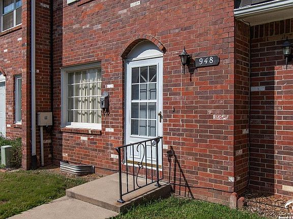 948  Jana Lawrence, KS listing photo #3