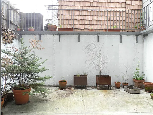 Rented by Keller Williams NYC | media 58