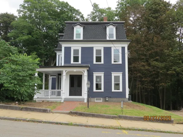51 Grove Ave, Leominster, MA 01453