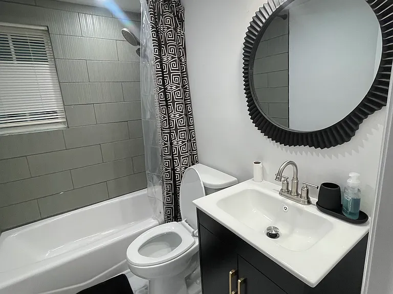 2202 Harden St — Photo 12