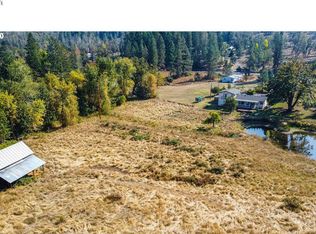 2156 Colonial Rd, Roseburg, OR 97471